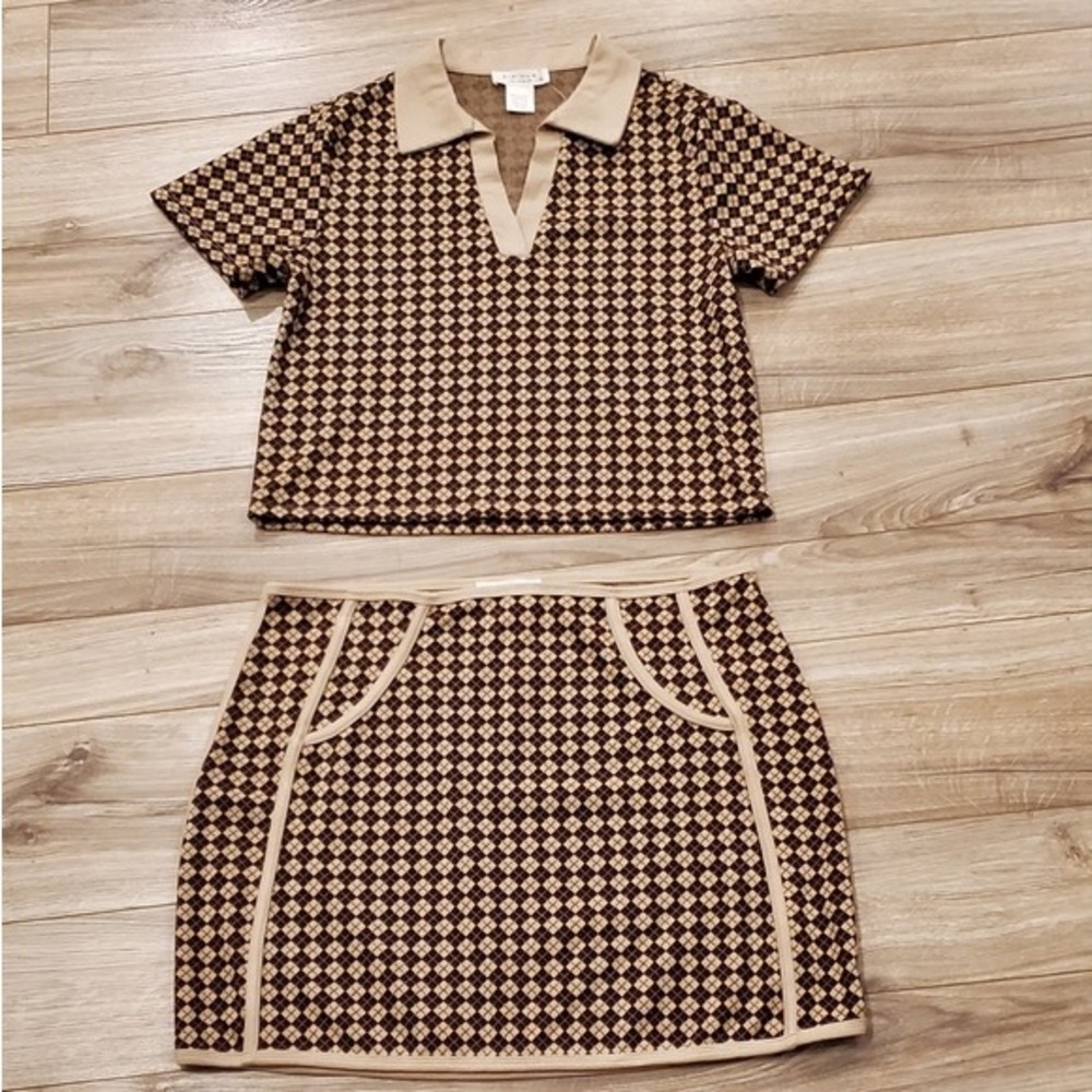 Kirious Mini Skirt Two Piece Set